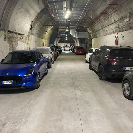 Deluxe Apartment Self Check In Parking Genua Exterior foto